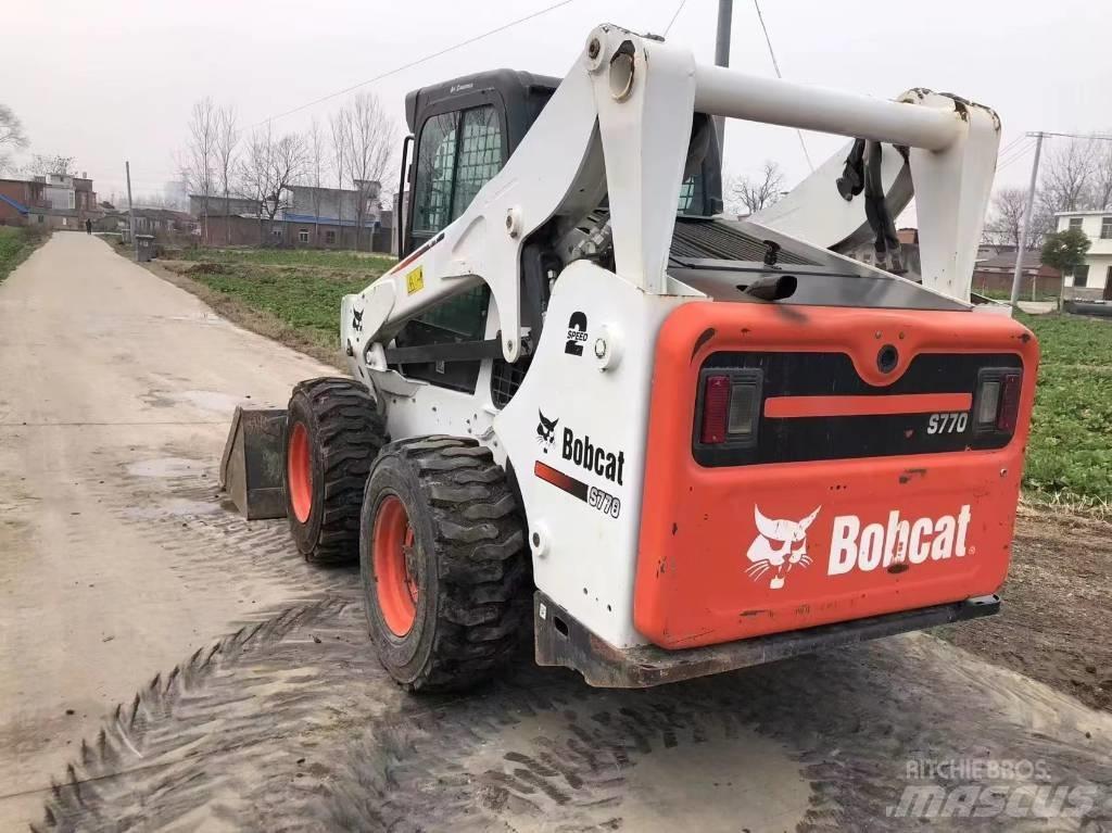 Bobcat S 770 Šmykom riadené nakladače