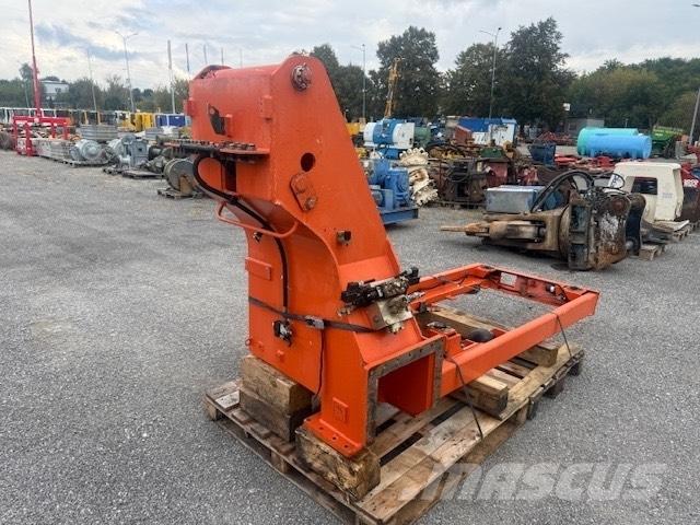 Atlas USED LIFT CAB Kabíny a interiér
