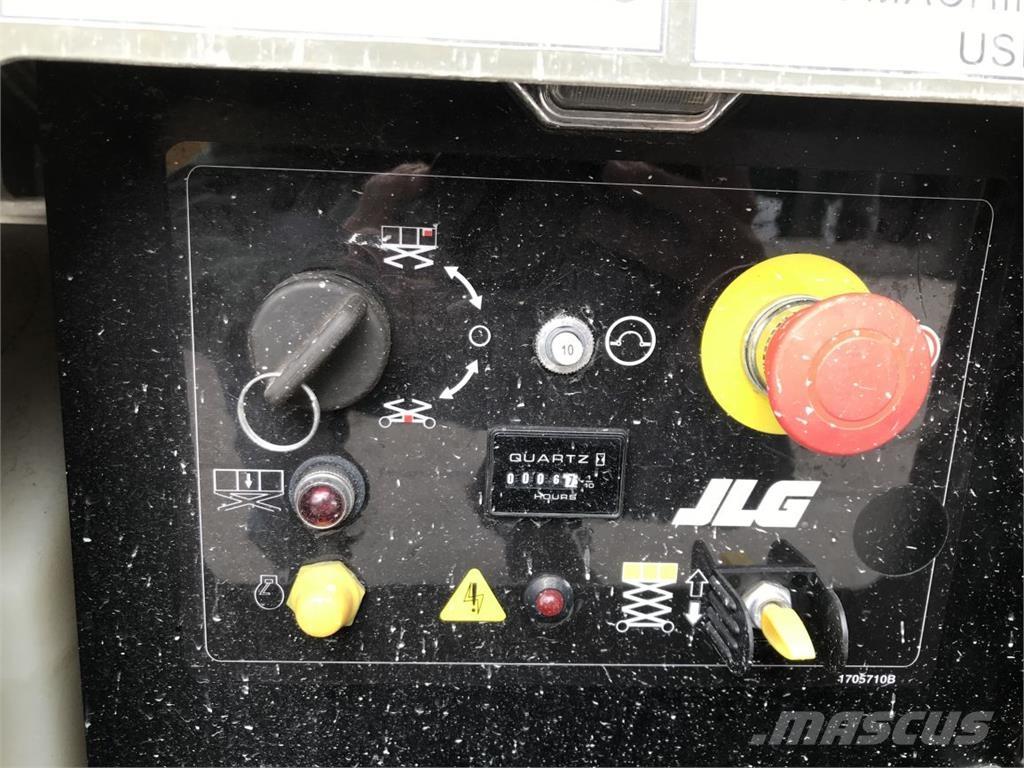 JLG M3369 (4331) Nožnicové zdvíhacie plošiny