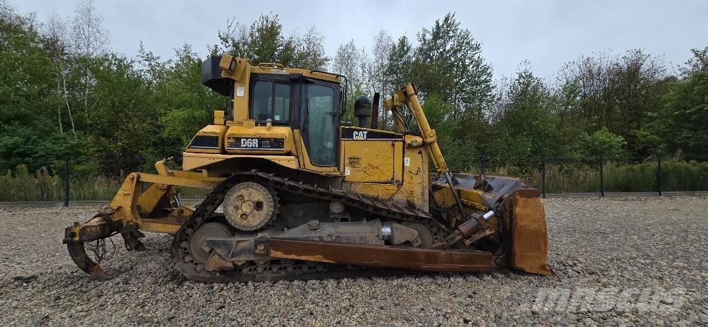 CAT D 6 R XL II Pásové dozéry