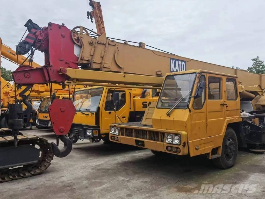 Kato 2500 KVA Univerzálne terénne žeriavy