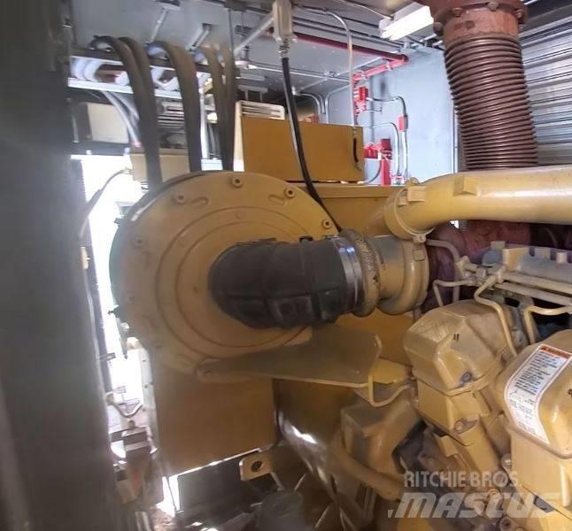 CAT 3512B MUI Naftové generátory