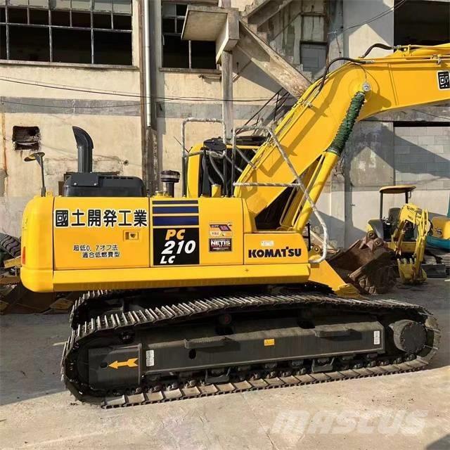 Komatsu PC 210 Pásové rýpadlá