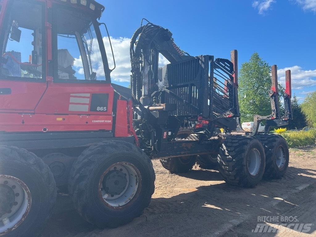 Komatsu 865 Lesné traktory