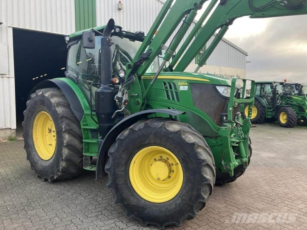 John Deere 6215R Traktory