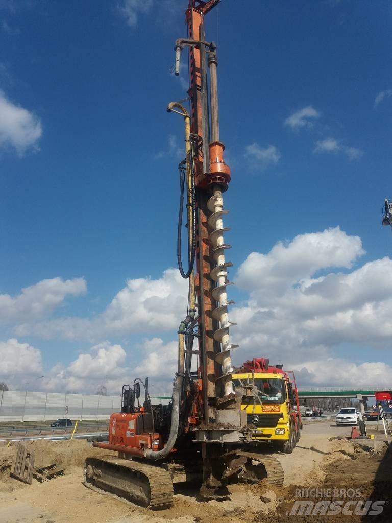 Tescar CF6 CFA Pilierovej žeriav