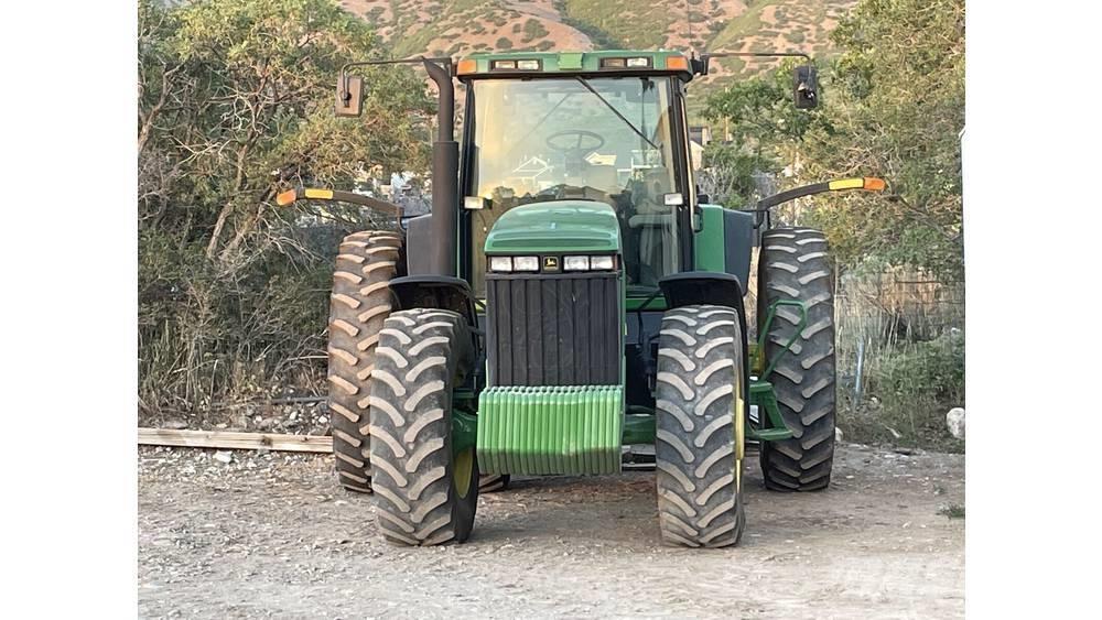 John Deere 8410 Traktory
