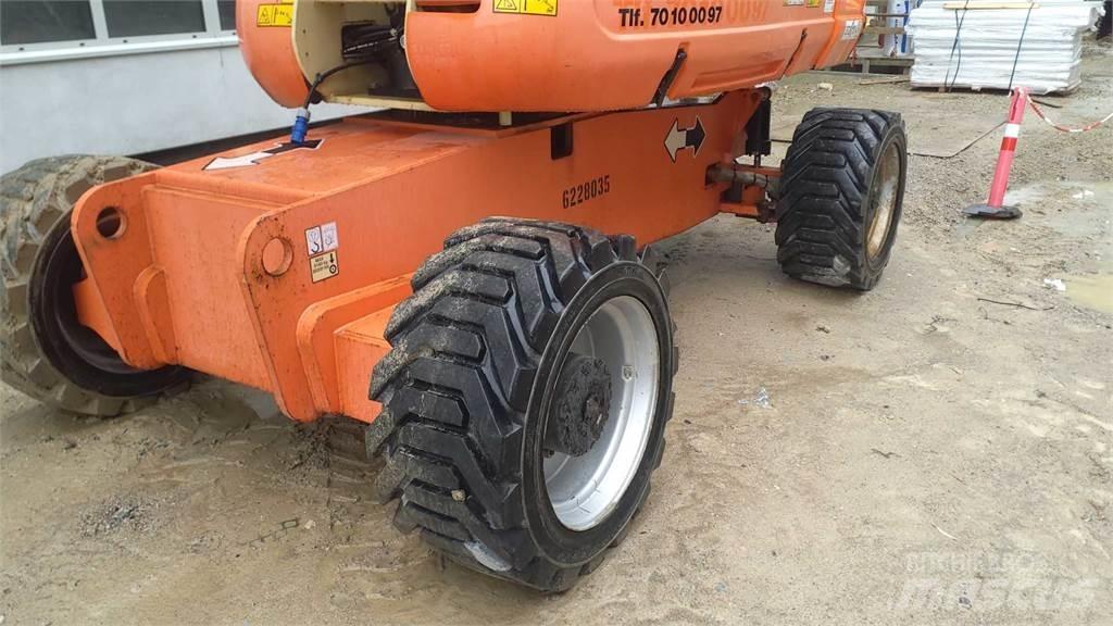 JLG 860SJ Teleskopické plošiny
