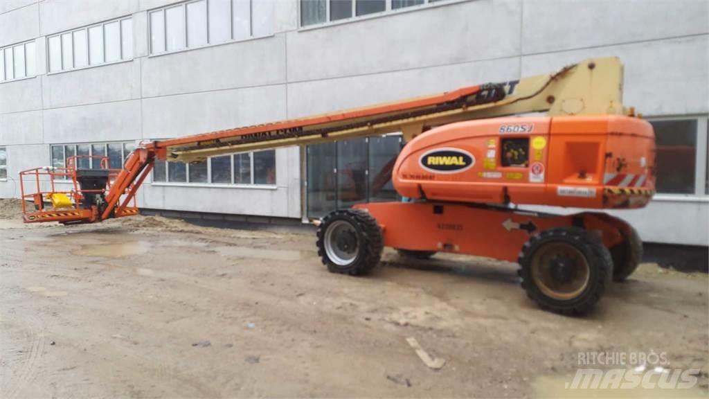 JLG 860SJ Teleskopické plošiny