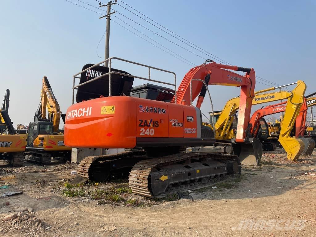 Hitachi ZX 240 Pásové rýpadlá