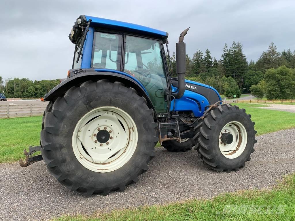 Valtra N141 Tractor Lesné traktory