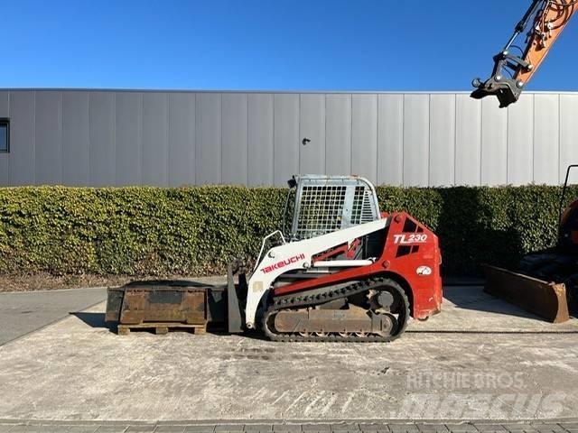 Takeuchi TL 230 Šmykom riadené nakladače