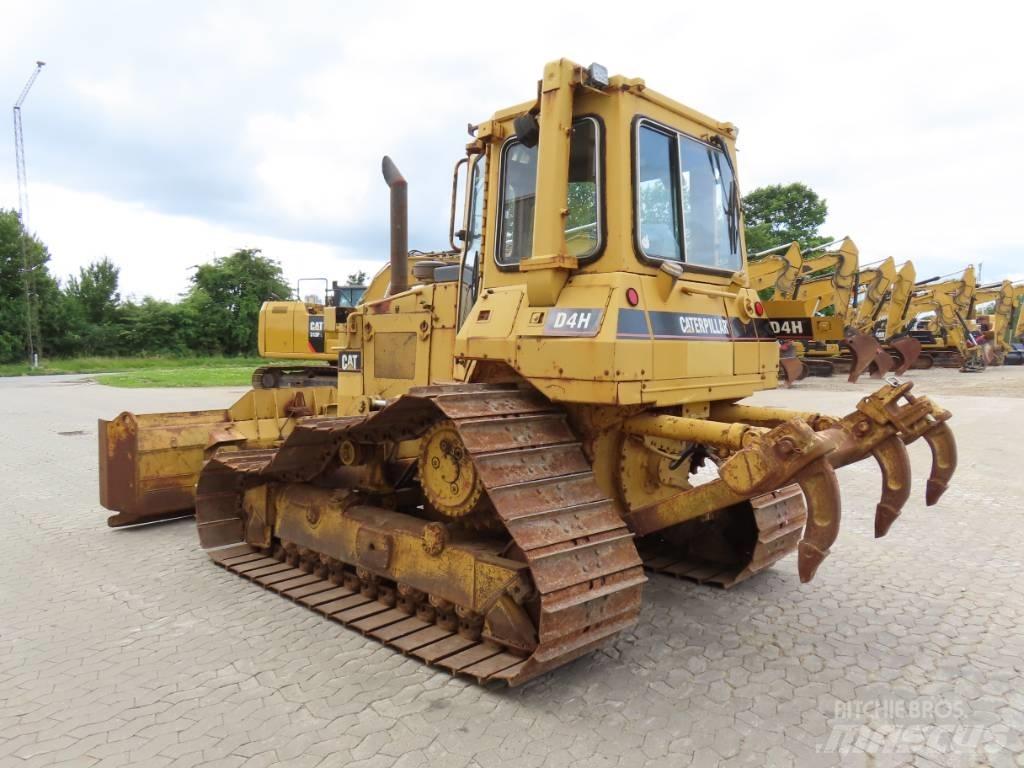CAT D 4 H Pásové dozéry