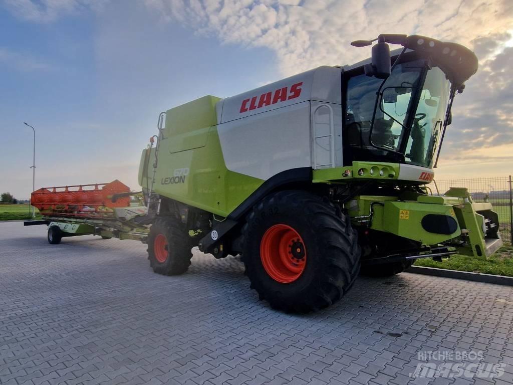 CLAAS Lexion 670 Kombinované zberacie stroje