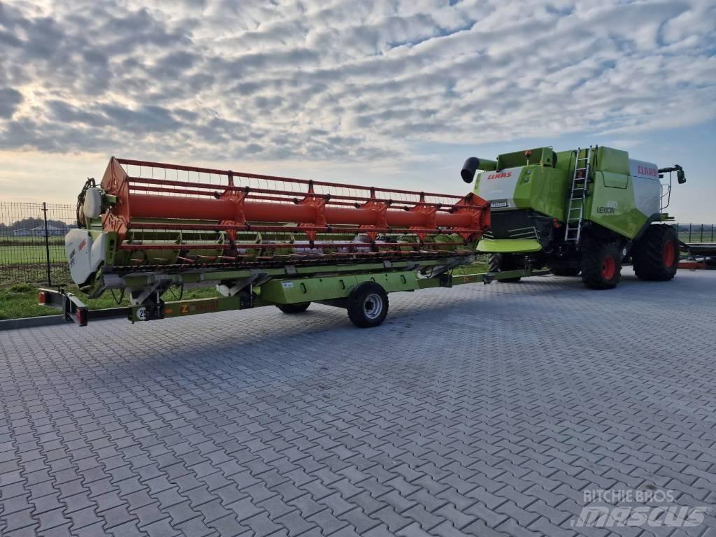 CLAAS Lexion 670 Kombinované zberacie stroje