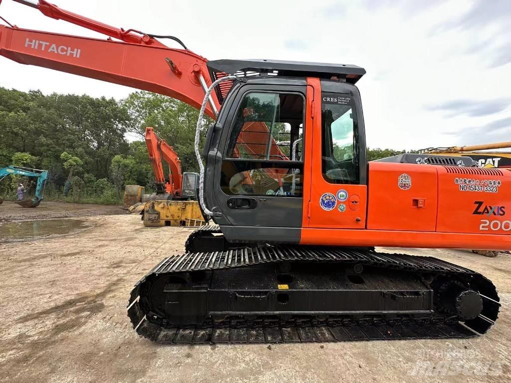 Hitachi ZX 200 Mini rýpadlá < 7t