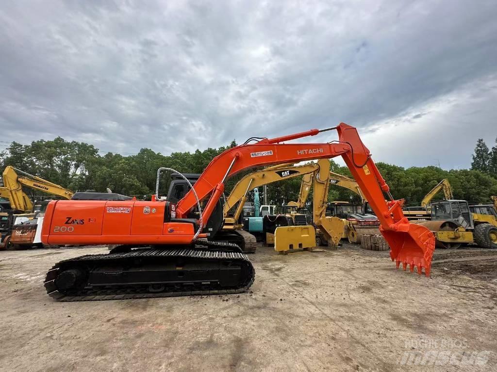 Hitachi ZX 200 Mini rýpadlá < 7t