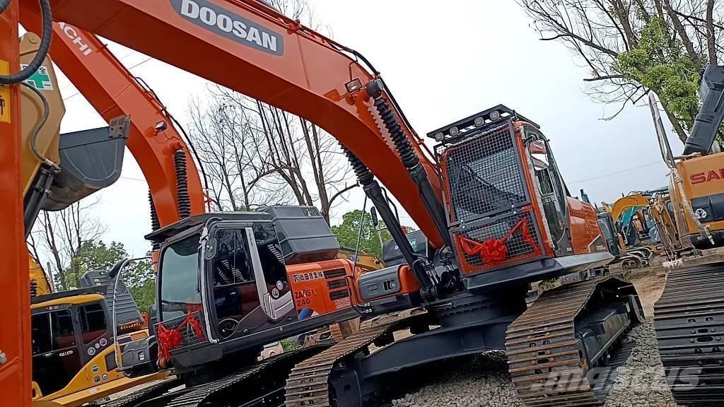 Doosan DX 225 LC Pásové rýpadlá