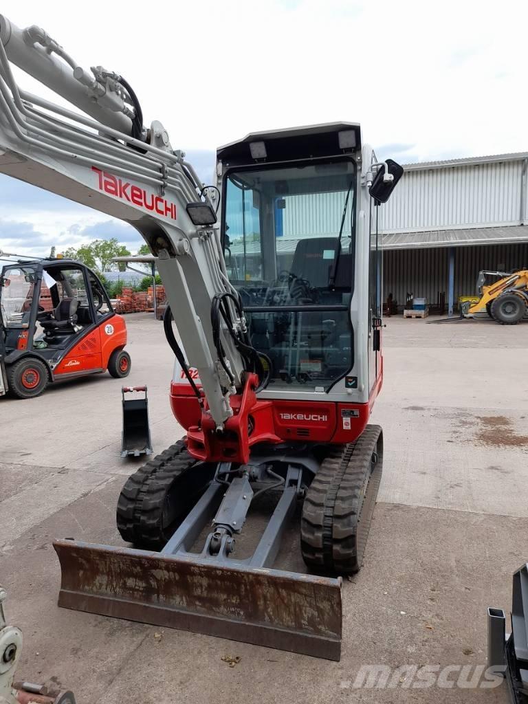 Takeuchi TB 230 Mini rýpadlá < 7t