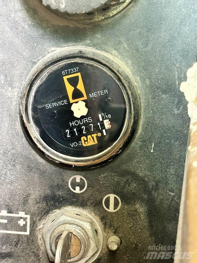 CAT 777 B Stavebné sklápače