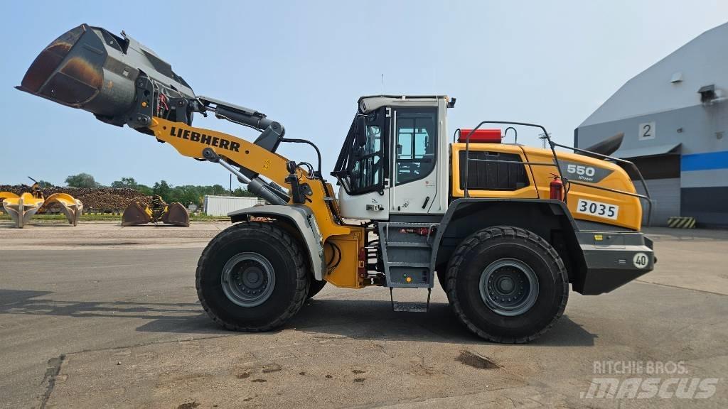 Liebherr L 550 Kolesové nakladače