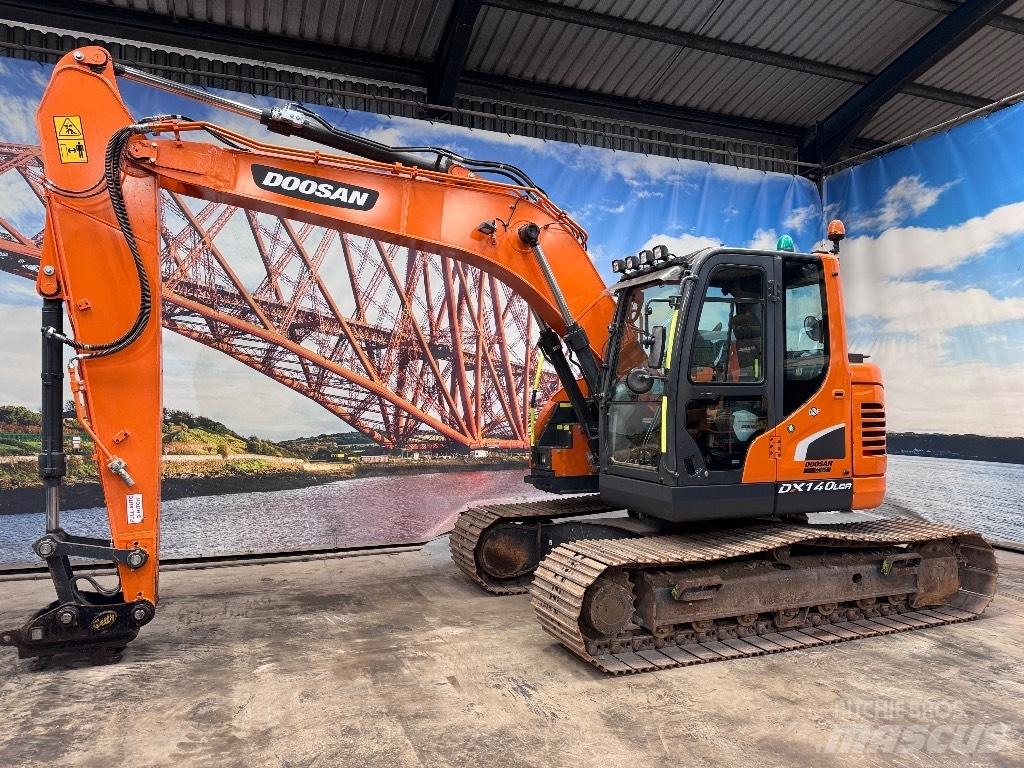 Doosan DX 140 LCR-5 Pásové rýpadlá