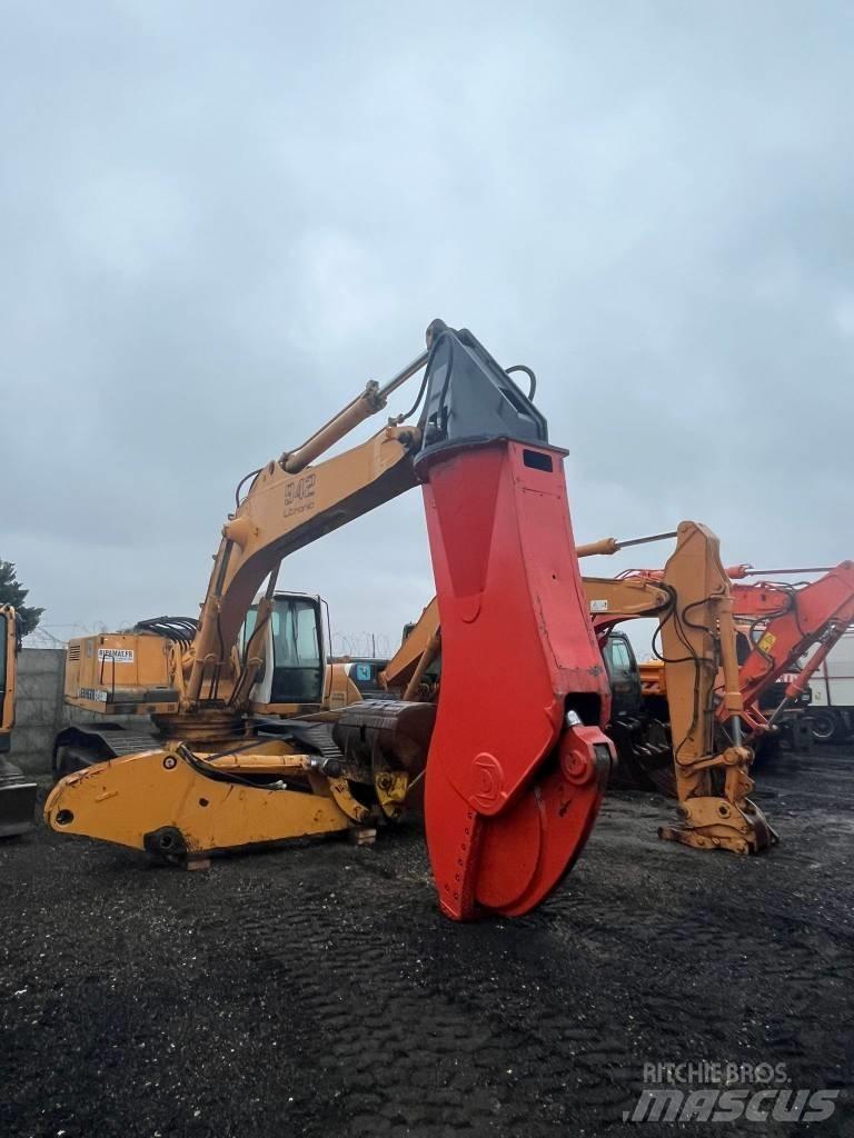 Liebherr R 942 Pásové rýpadlá
