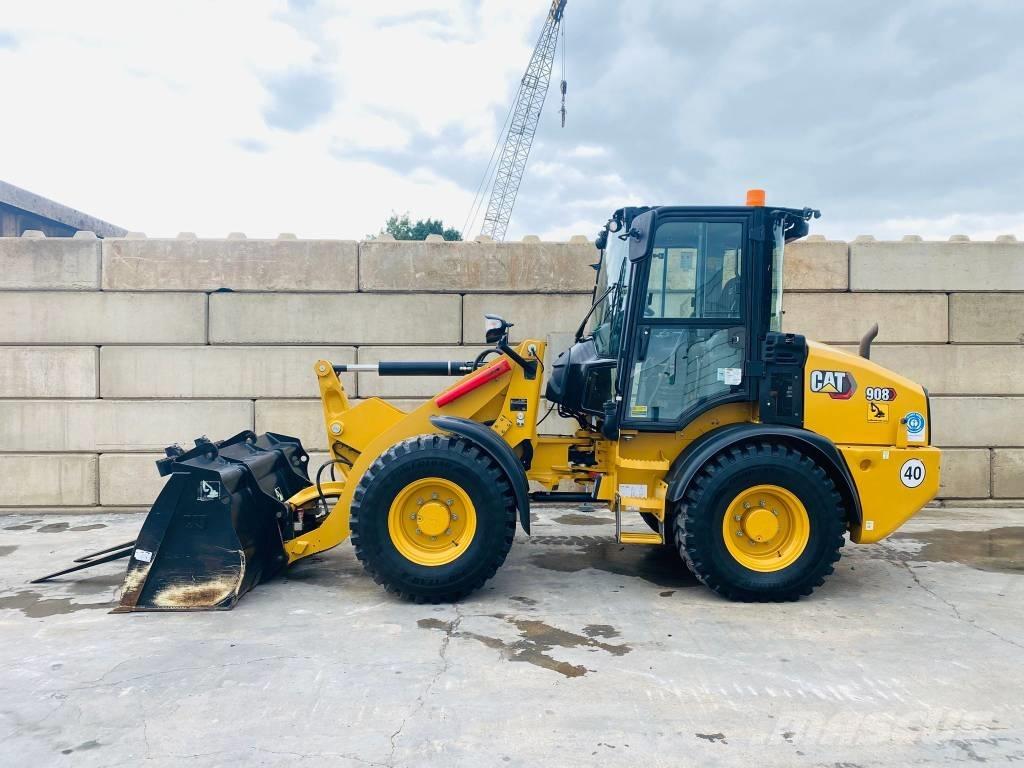 CAT 908-14a Kolesové nakladače