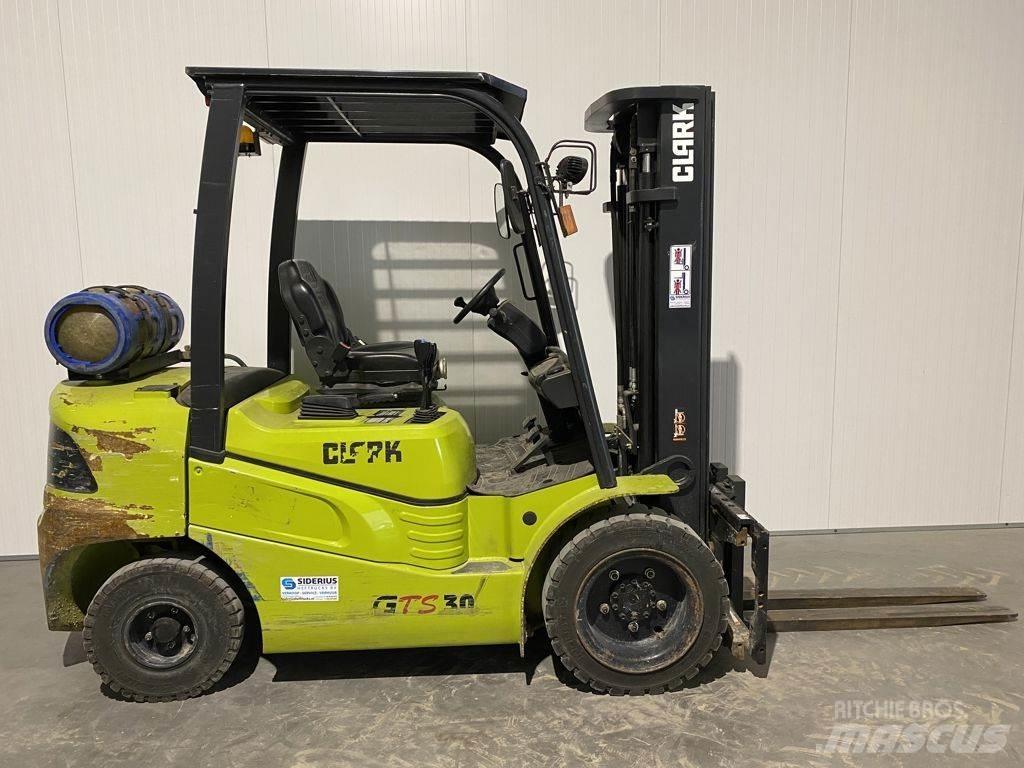 Clark GTS30 LPG vozíky