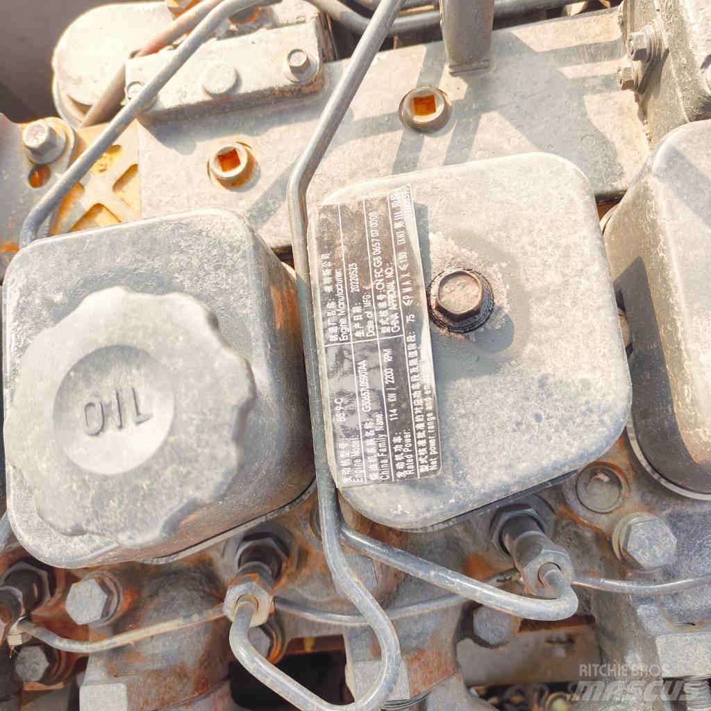 Hyundai R220LC-9S Pásové rýpadlá