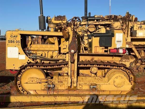 CAT 561 C PIPELAYER Ukladače potrubia