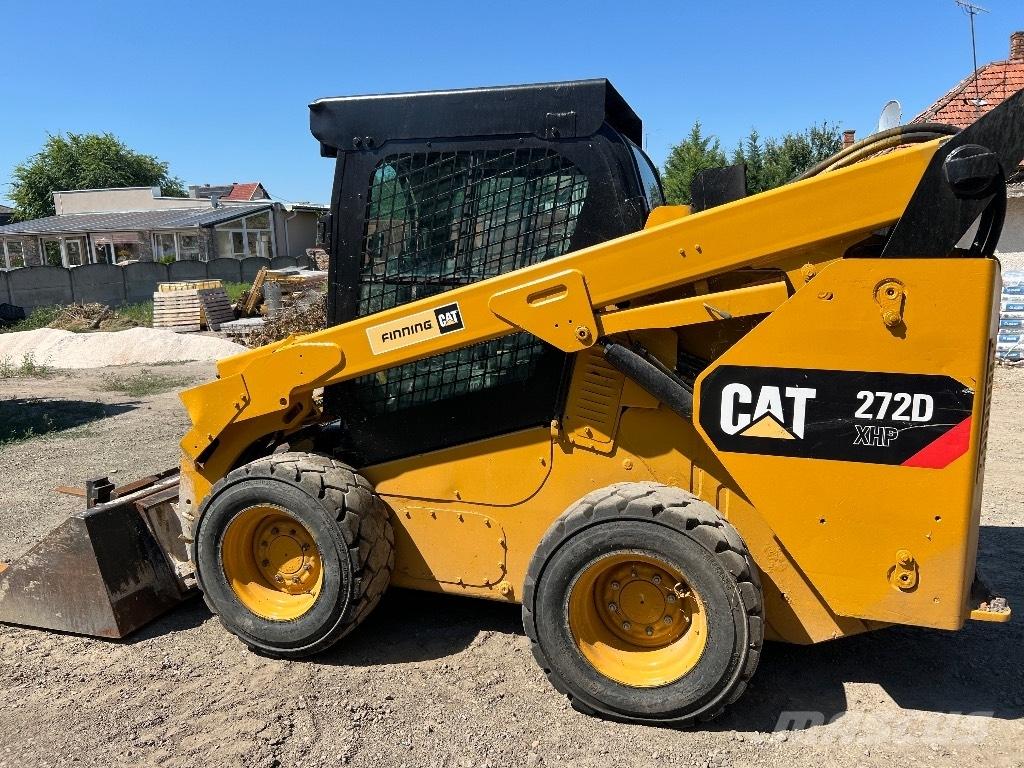CAT 272 D XHP Šmykom riadené nakladače