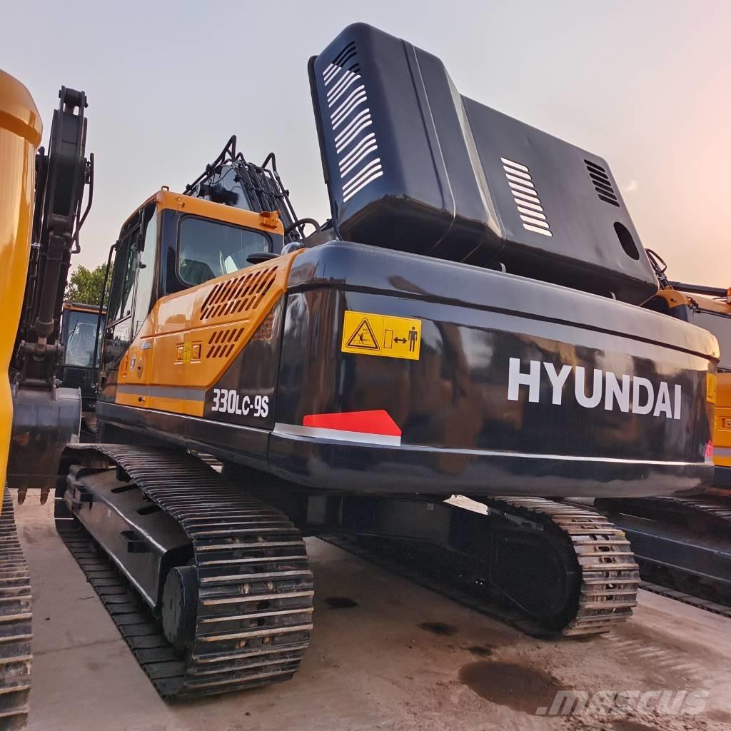Hyundai 330LC-9T Pásové rýpadlá