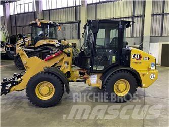 CAT 906 Kolesové nakladače
