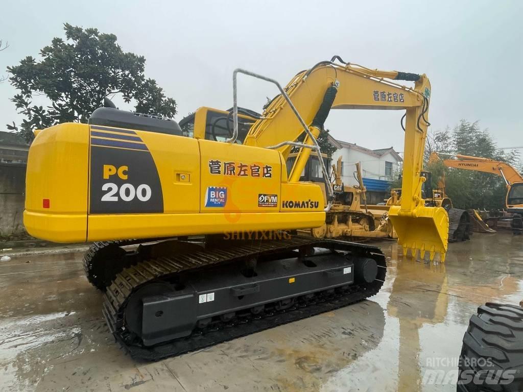 Komatsu PC 200 Pásové rýpadlá