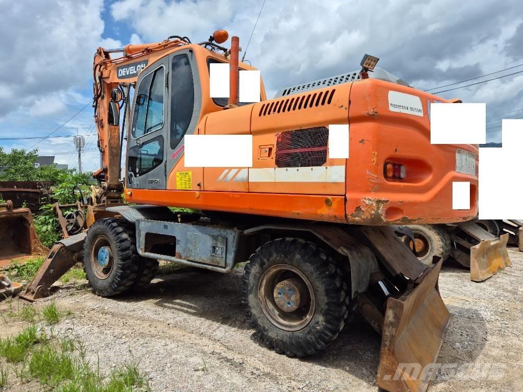 Doosan DX210WA Kolesové rýpadlá