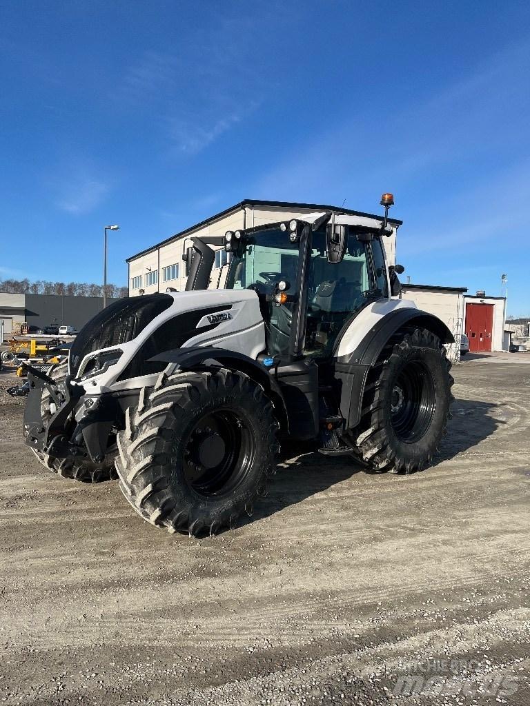 Valtra T 175 Direct Traktory