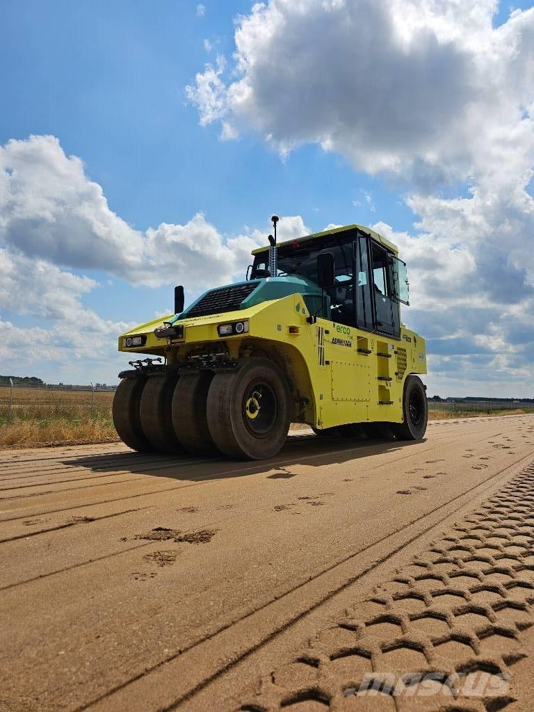 Ammann ART 240 Pneumatikové valce