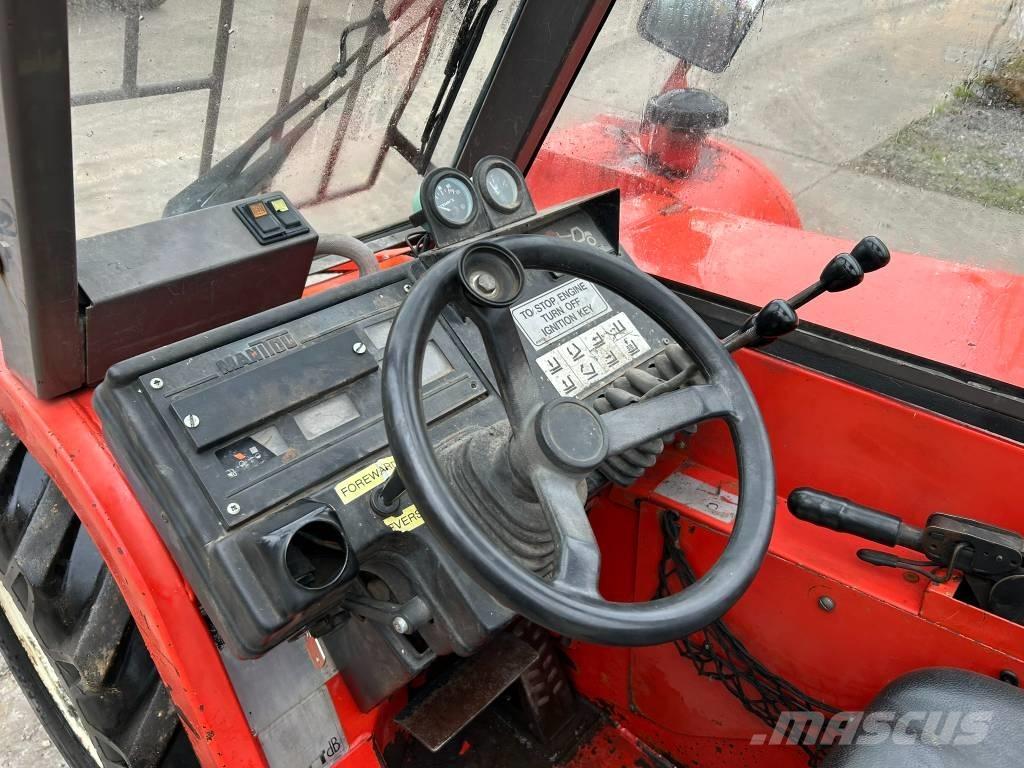Manitou BT 420 Teleskopické manipulátory