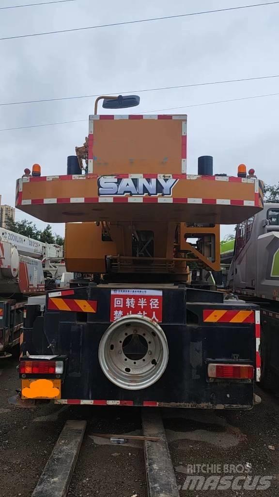 Sany STC600T6 Univerzálne terénne žeriavy