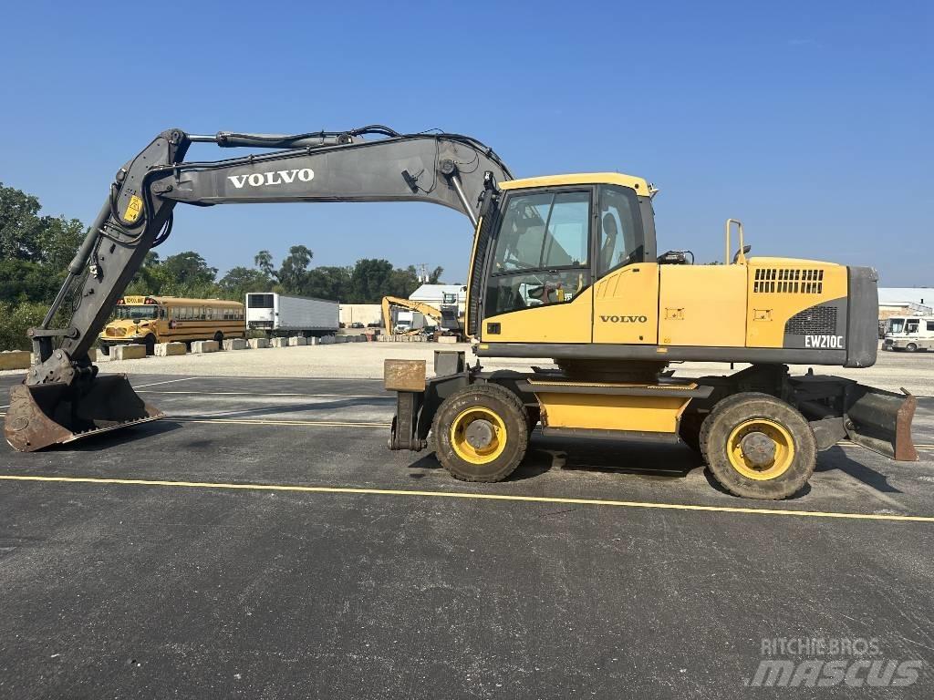 Volvo EW 210 C Kolesové rýpadlá
