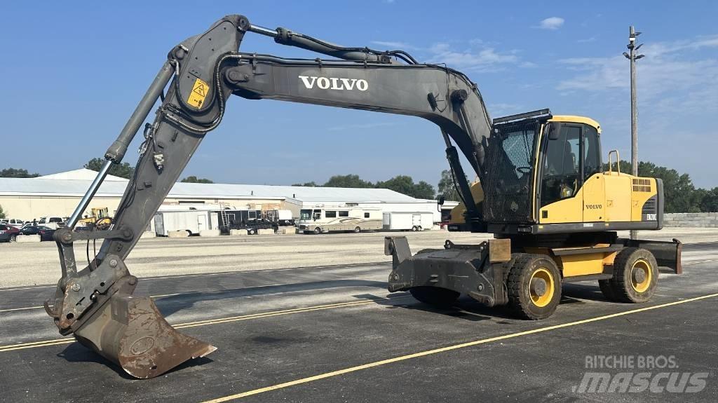 Volvo EW 210 C Kolesové rýpadlá