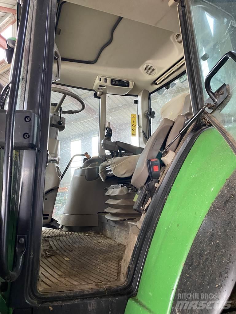 John Deere 6110M Traktory