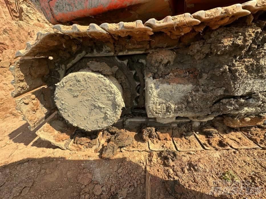 Doosan DX 220 LCA Pásové rýpadlá