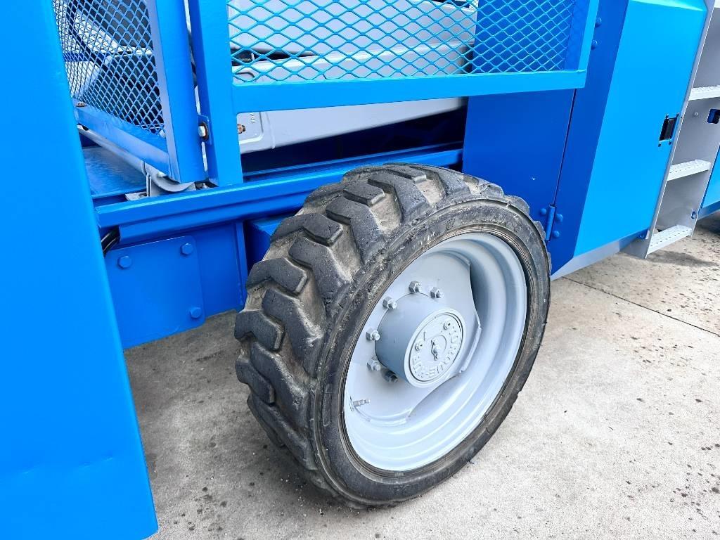 Genie GS 5390 RT Nožnicové zdvíhacie plošiny