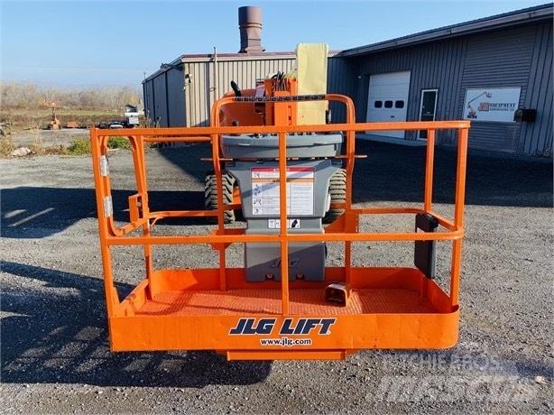 JLG 450 AJ II Kĺbové plošiny