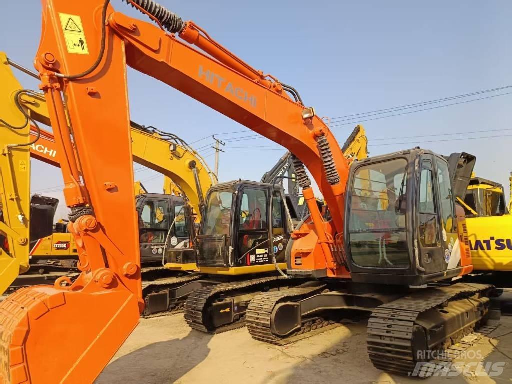 Hitachi ZX135 Pásové rýpadlá