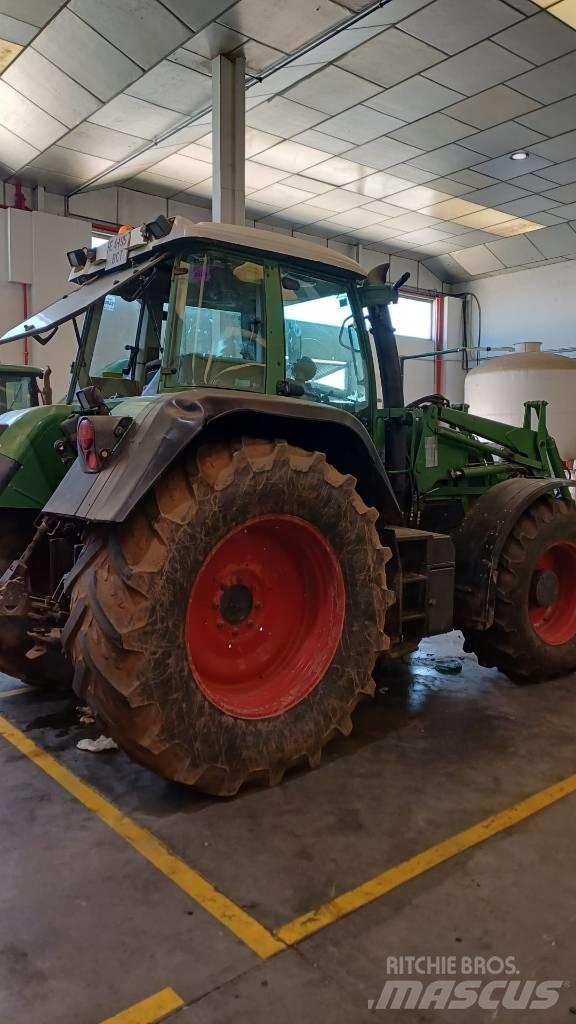 Fendt 714 Vario Traktory