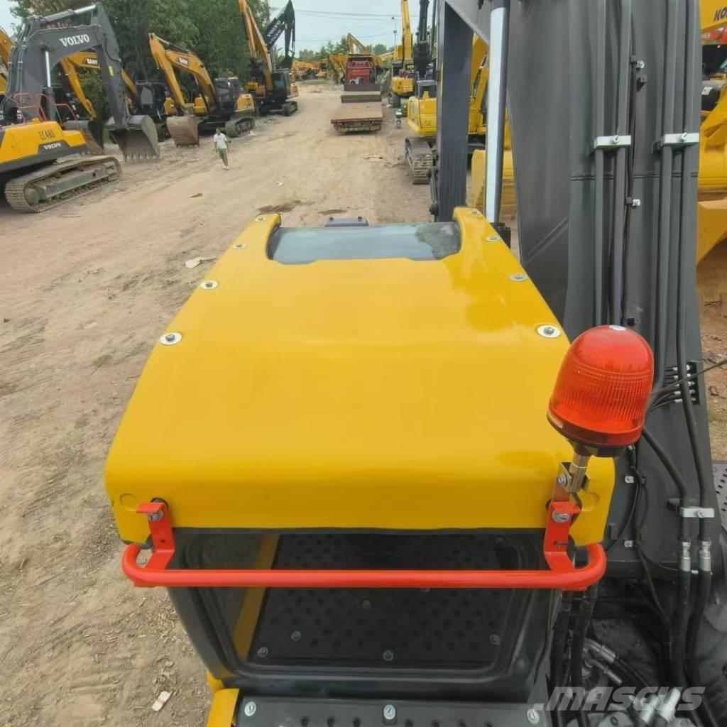 Volvo EC 240 Pásové rýpadlá