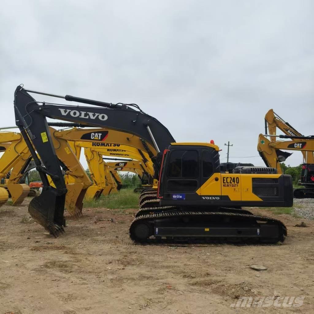 Volvo EC 240 Pásové rýpadlá